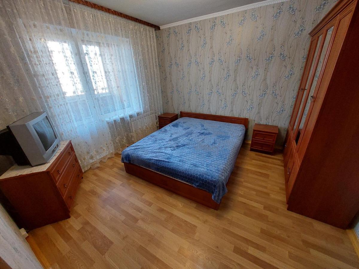 2К Апартаменты Ул.Ревуцкого 19/1 Kiev Exterior foto