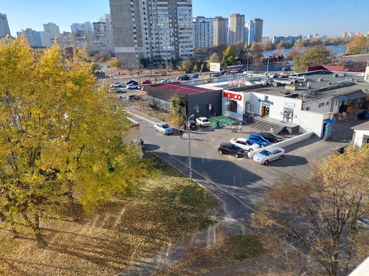 2К Апартаменты Ул.Ревуцкого 19/1 Kiev Exterior foto