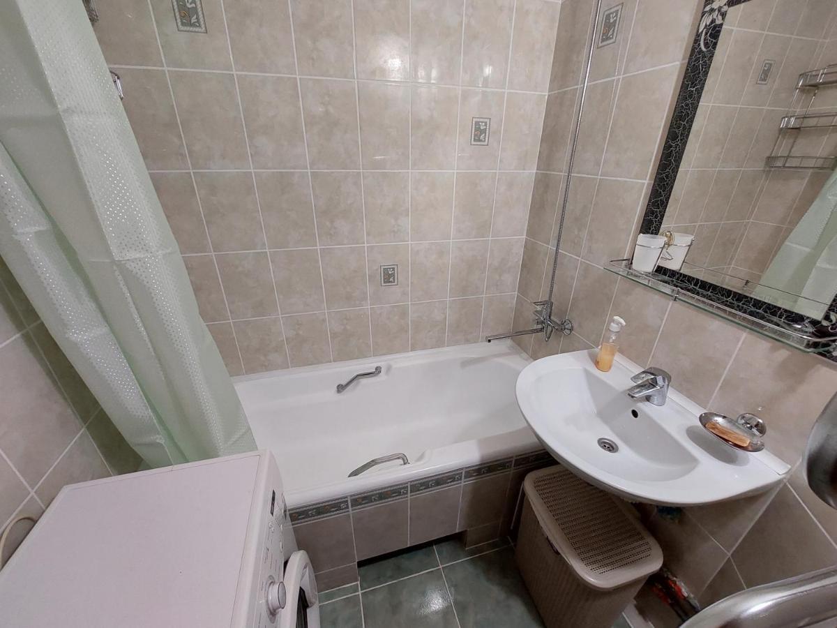 2К Апартаменты Ул.Ревуцкого 19/1 Kiev Exterior foto