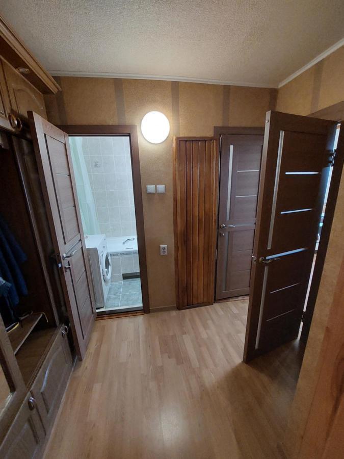 2К Апартаменты Ул.Ревуцкого 19/1 Kiev Exterior foto